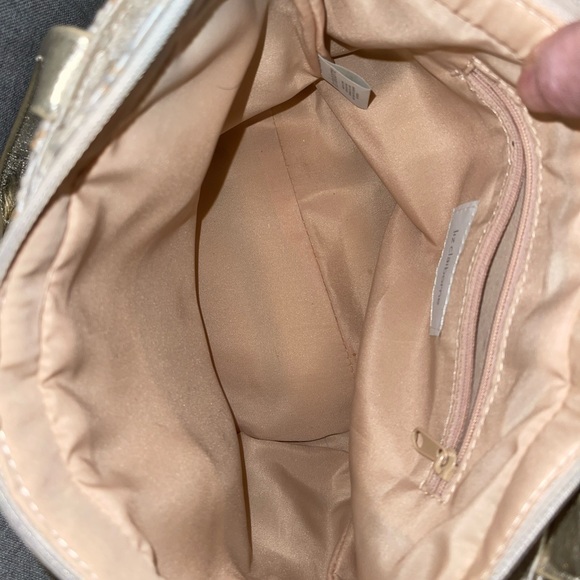 Liz Claiborne Gold Tote - Picture 4 of 5